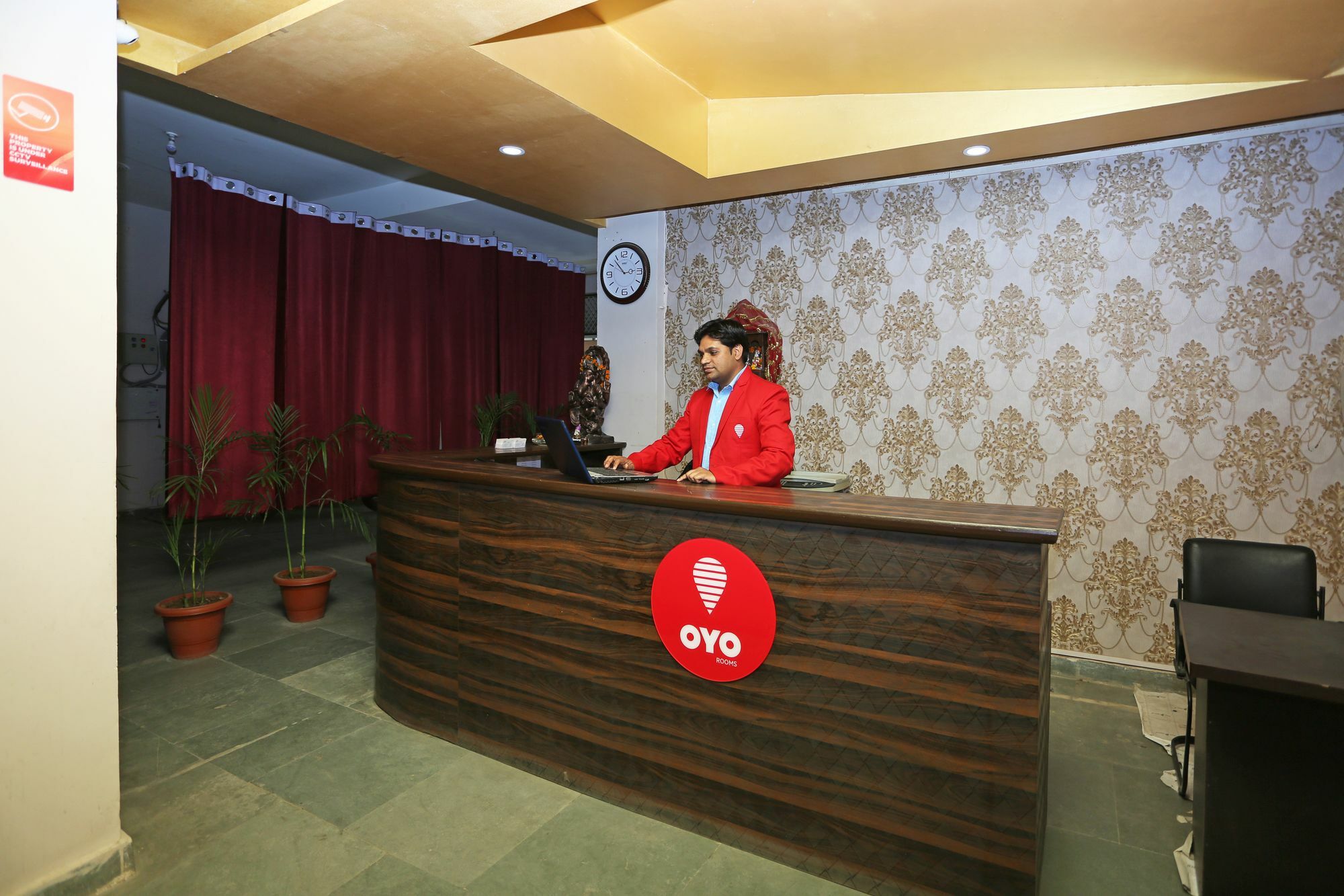 Super Hotel O Mahal Új-Delhi Kültér fotó