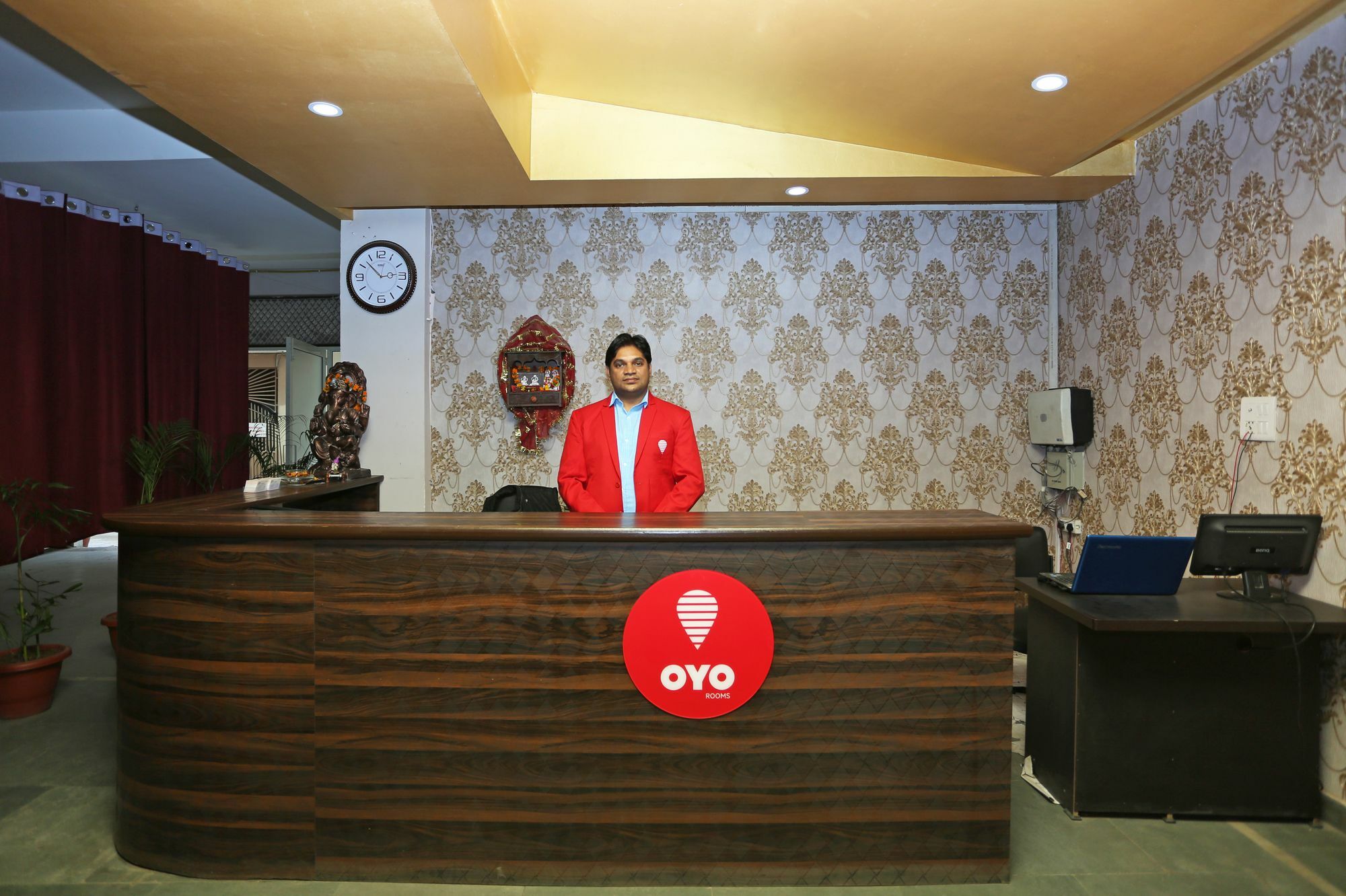 Super Hotel O Mahal Új-Delhi Kültér fotó
