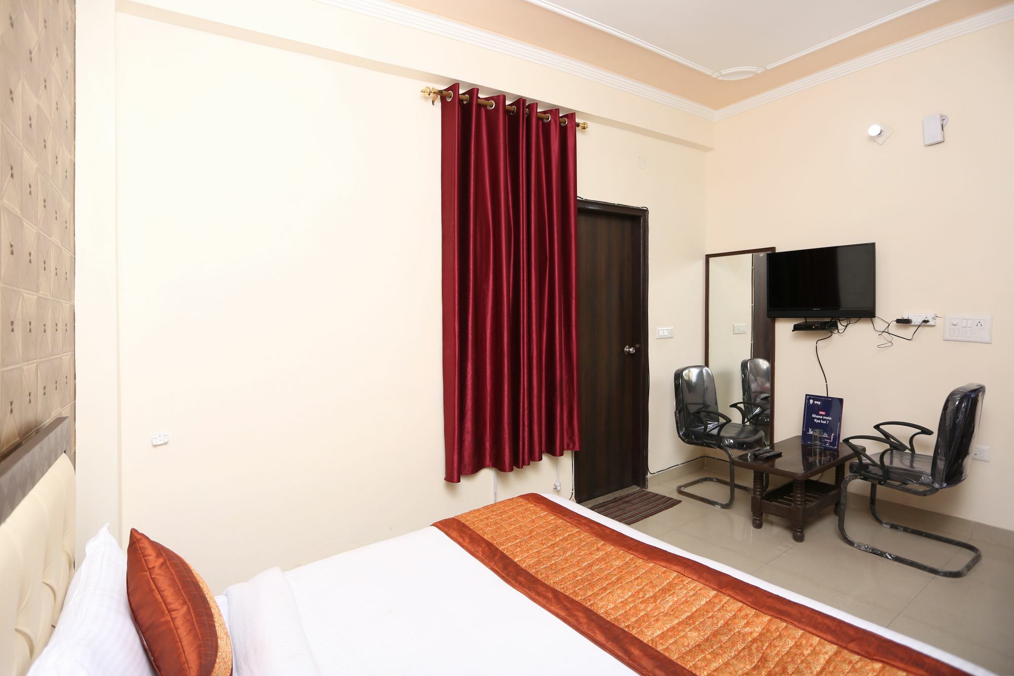 Super Hotel O Mahal Új-Delhi Kültér fotó