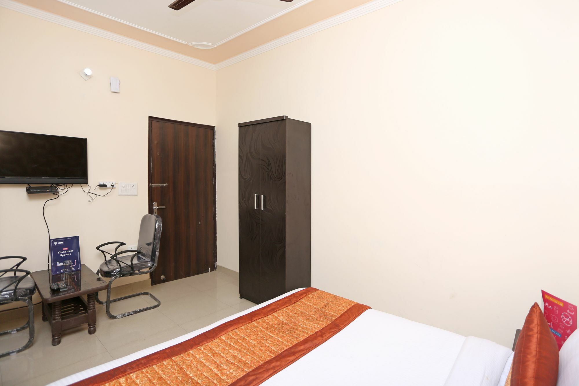 Super Hotel O Mahal Új-Delhi Kültér fotó