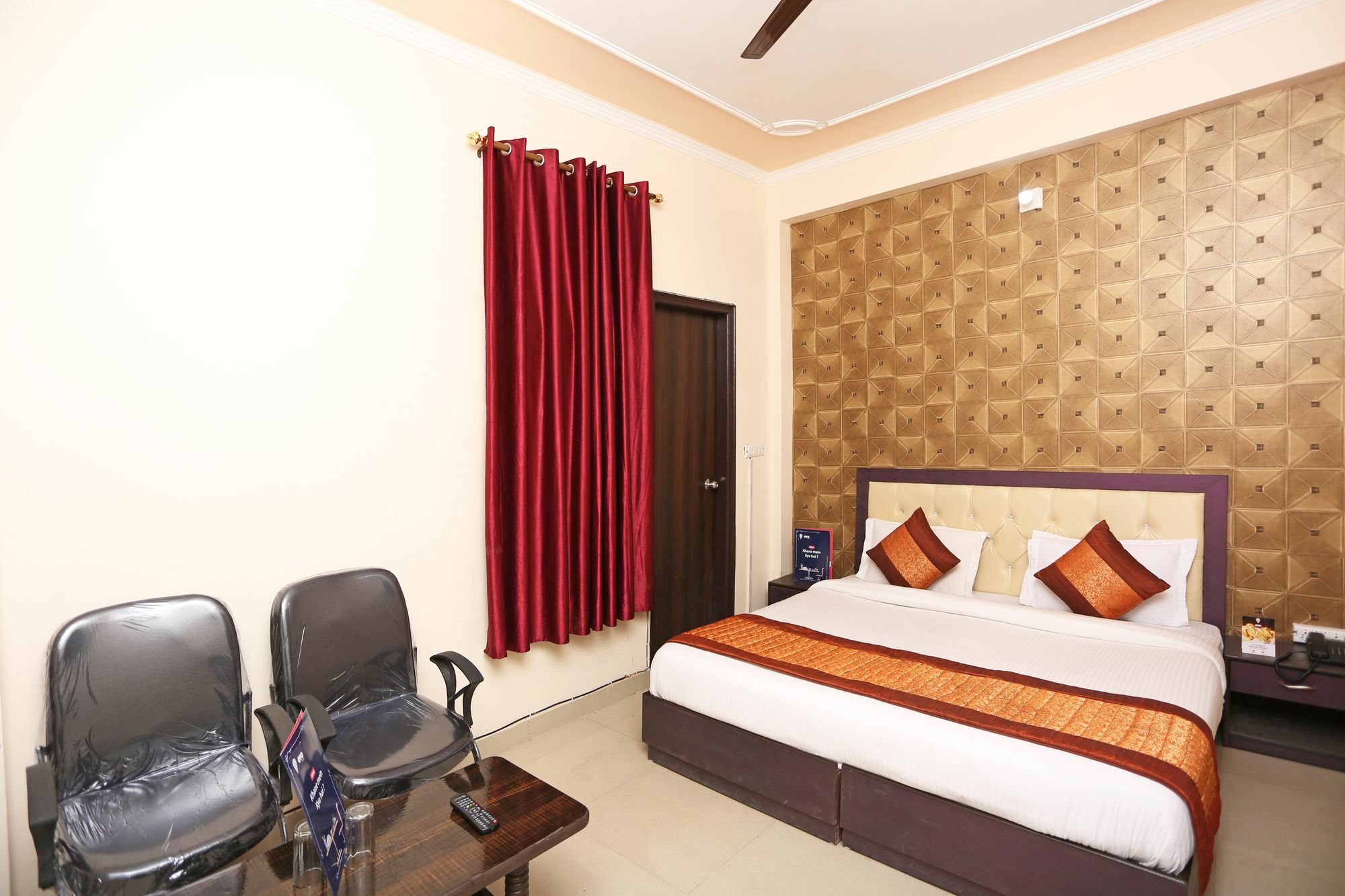 Super Hotel O Mahal Új-Delhi Kültér fotó